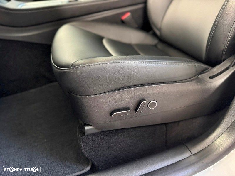 Tesla Model Y RWD - 42