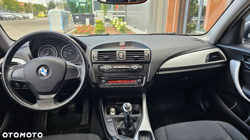 BMW Seria 1 114i - 7