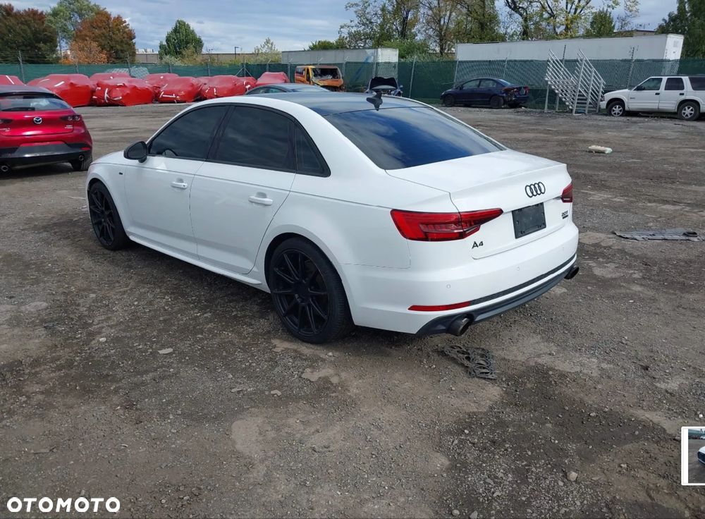 Audi A4 Limousine - 3