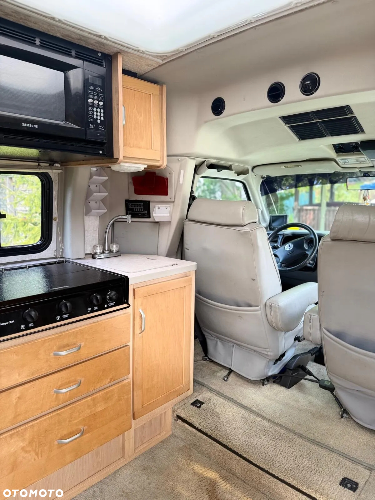 Volkswagen Transporter - 9