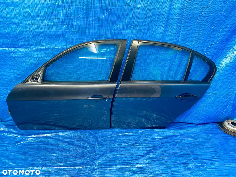 DRZWI LEWE LEWY PRZÓD PRZEDNIE TYŁ TYLNE KOMPLETNE BMW E90 SEDAN 07R ; LAKIER A22 ORYGINAŁ EUROPA - 1