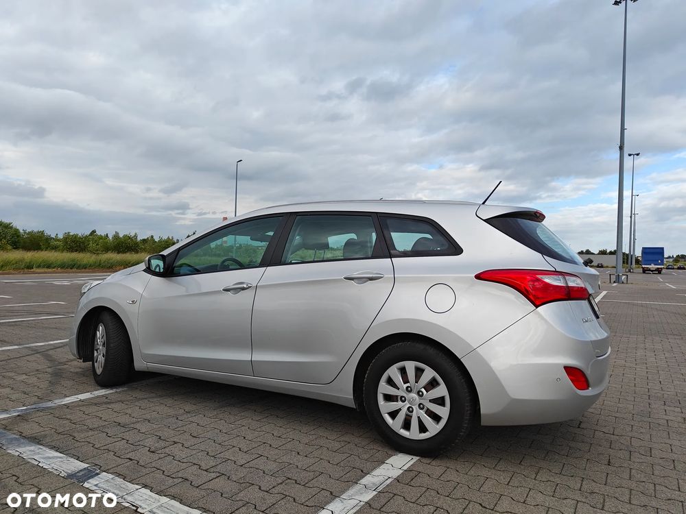 Hyundai i30 1.4 CRDi Classic + - 7