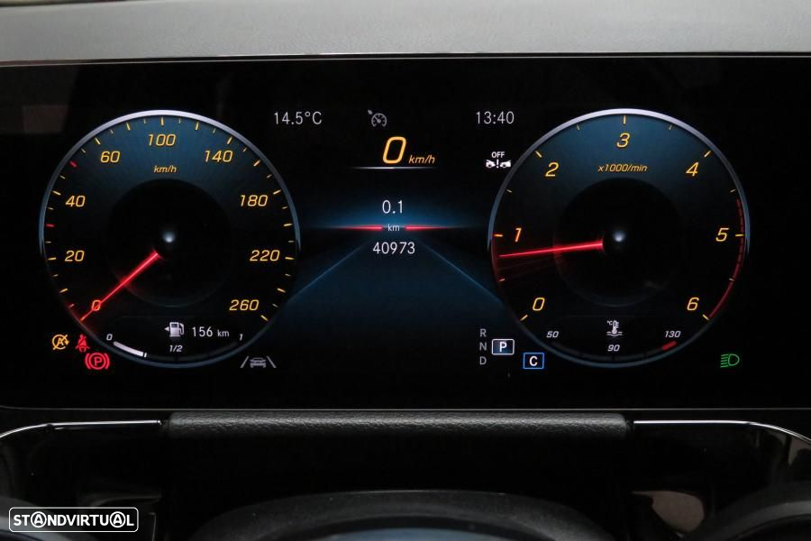 Mercedes-Benz GLA 180 d AMG Line - 44