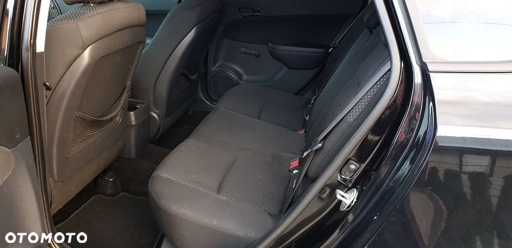 Hyundai i30 i30cw 1.6 CRDi blue Classic - 7