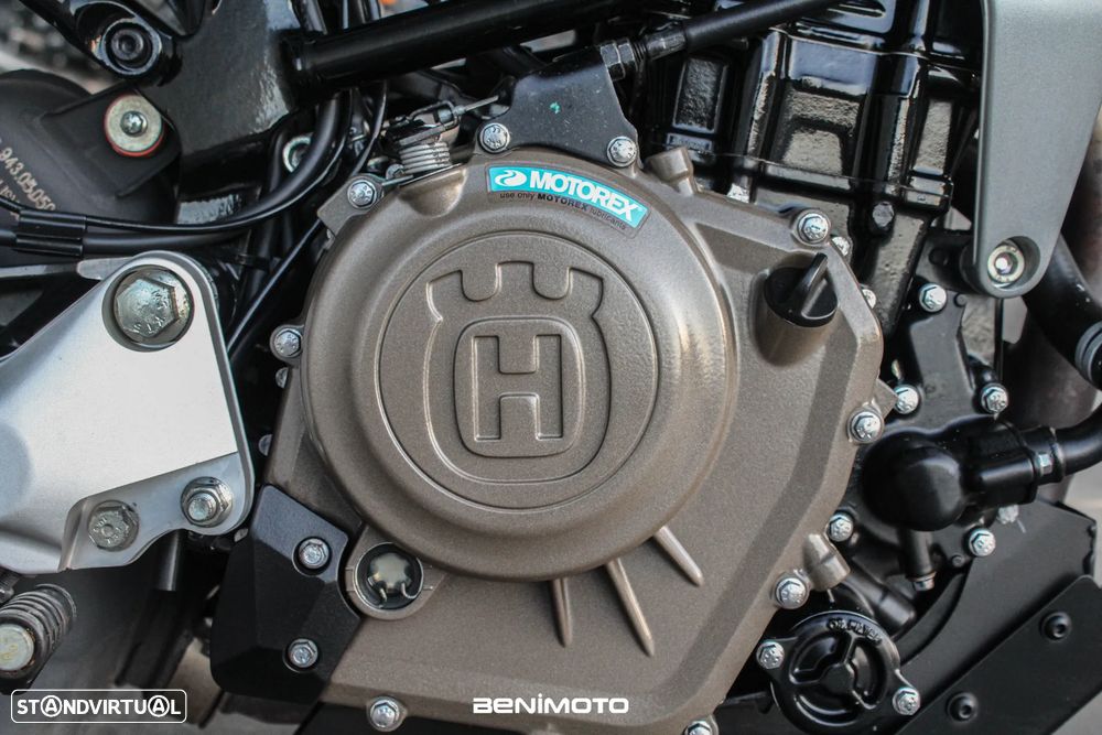 Husqvarna Svartpilen 401 - 16