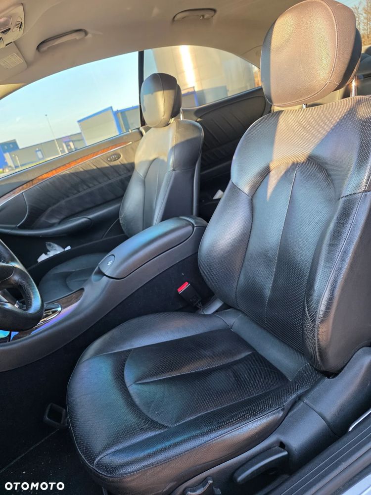 Mercedes-Benz CLK - 17