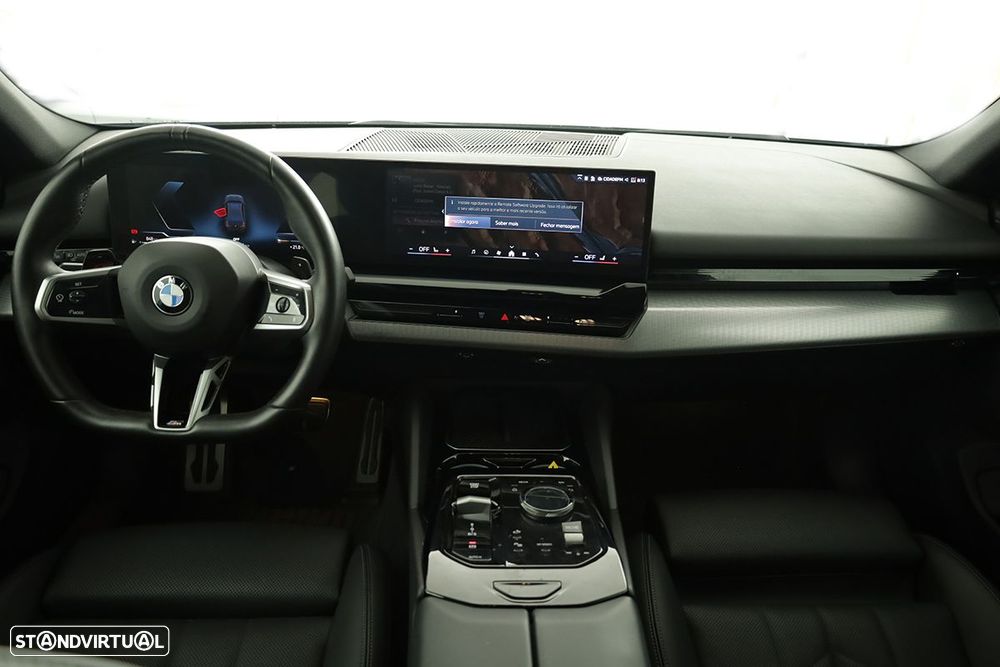 BMW 520 d Pack Desportivo M - 8