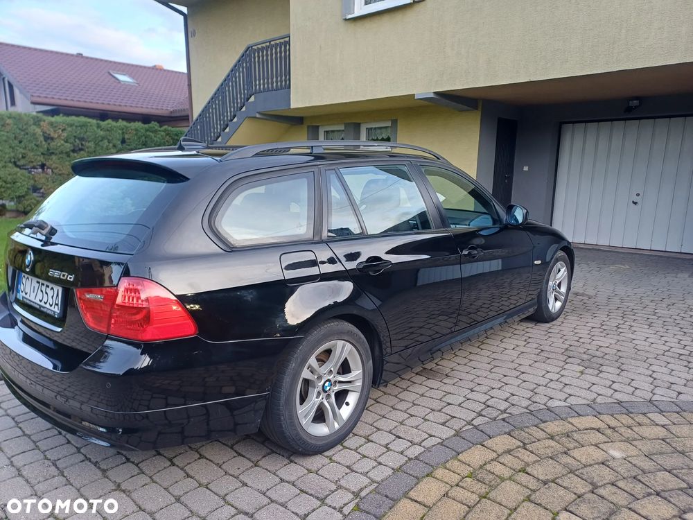 BMW Seria 3 320d DPF Touring - 5