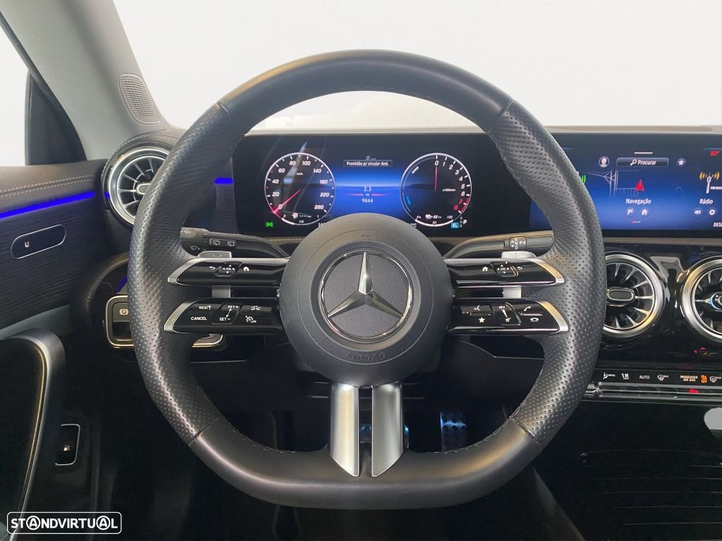 Mercedes-Benz CLA 250 e Shooting Brake AMG Line - 9