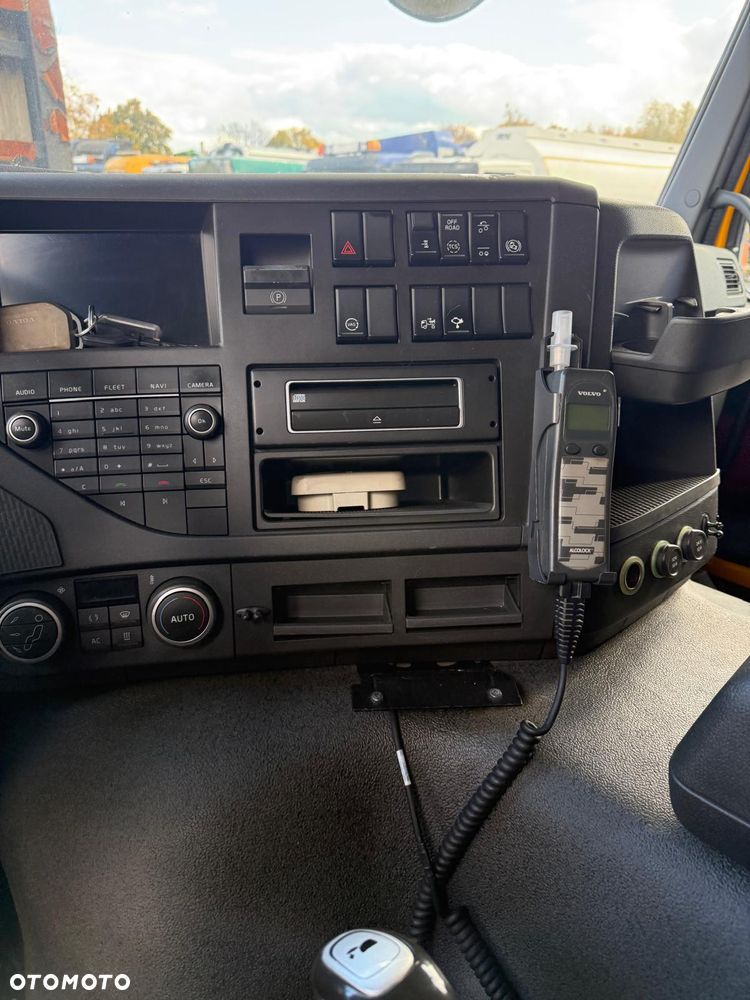 Volvo FMX 370 Wywrotka S1 Hydro-klapa z wstrząsem euro6 1 łóżko - 21