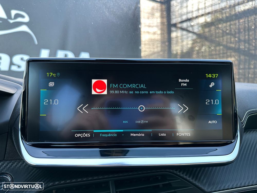 Peugeot e-208 GT+ - 20