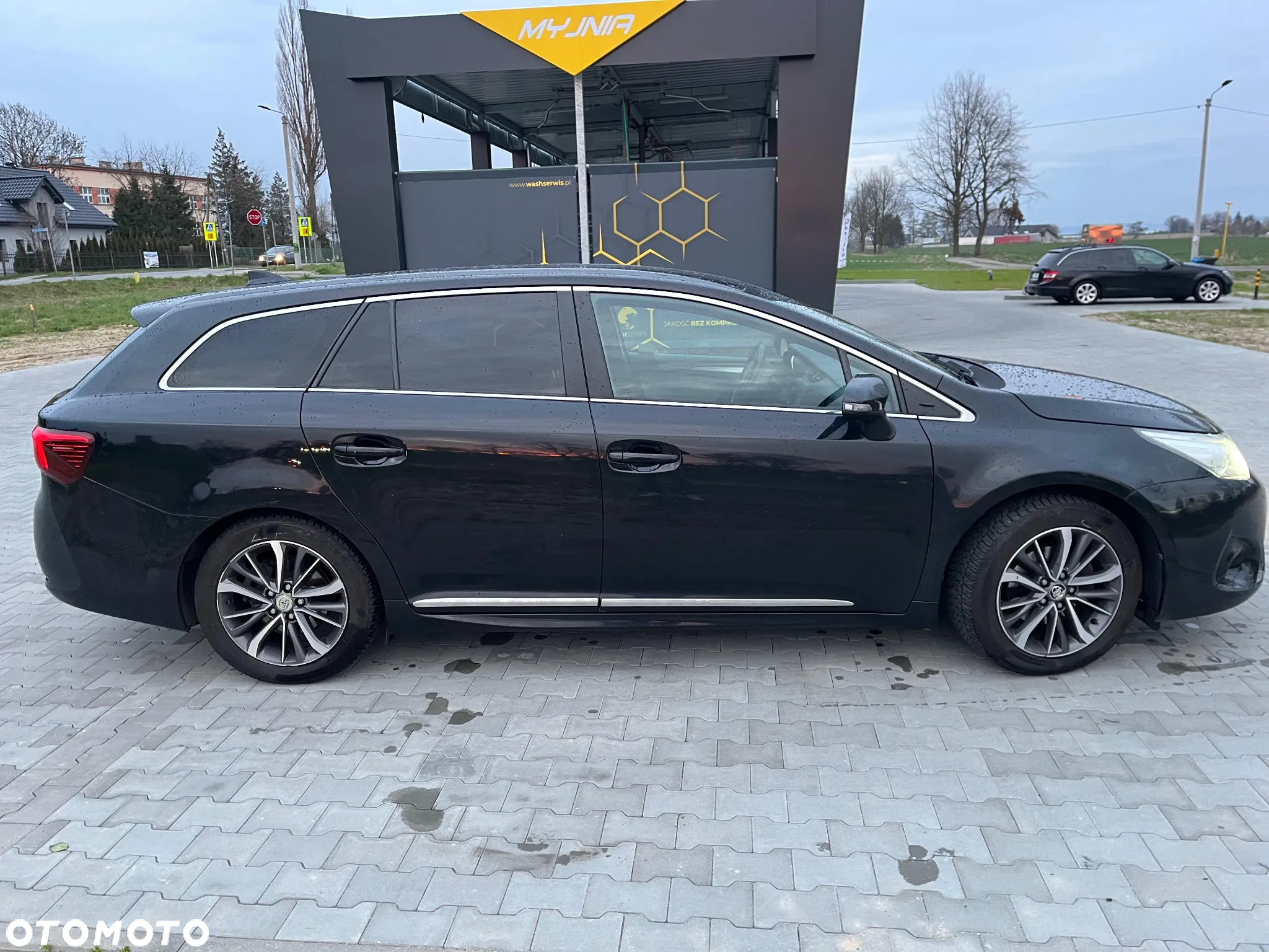 Toyota Avensis 1.8 Prestige MS - 4