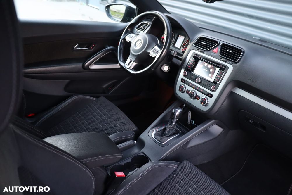 Volkswagen Scirocco 2.0 TDI DPF DSG - 7