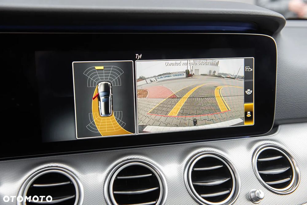 Mercedes-Benz Klasa E 220 d Business Edition 9G-TRONIC - 25