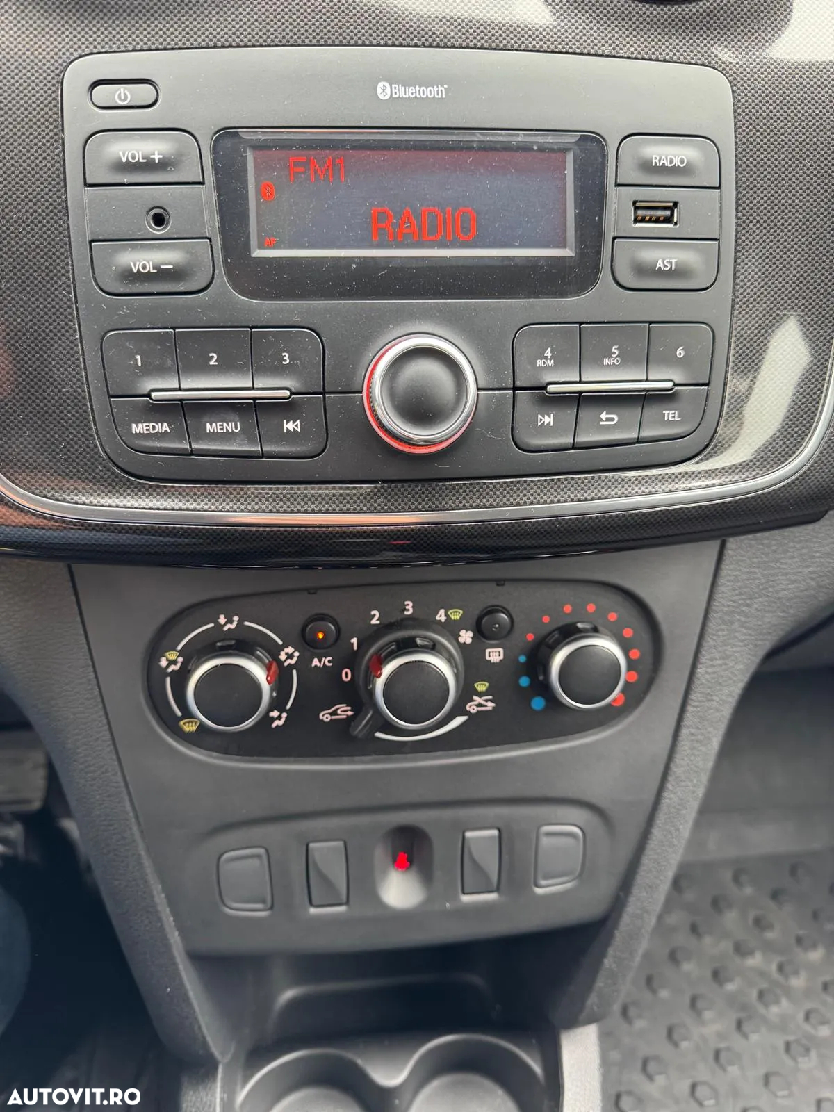 Dacia Logan MCV 1.5 Blue dCi Prestige - 13