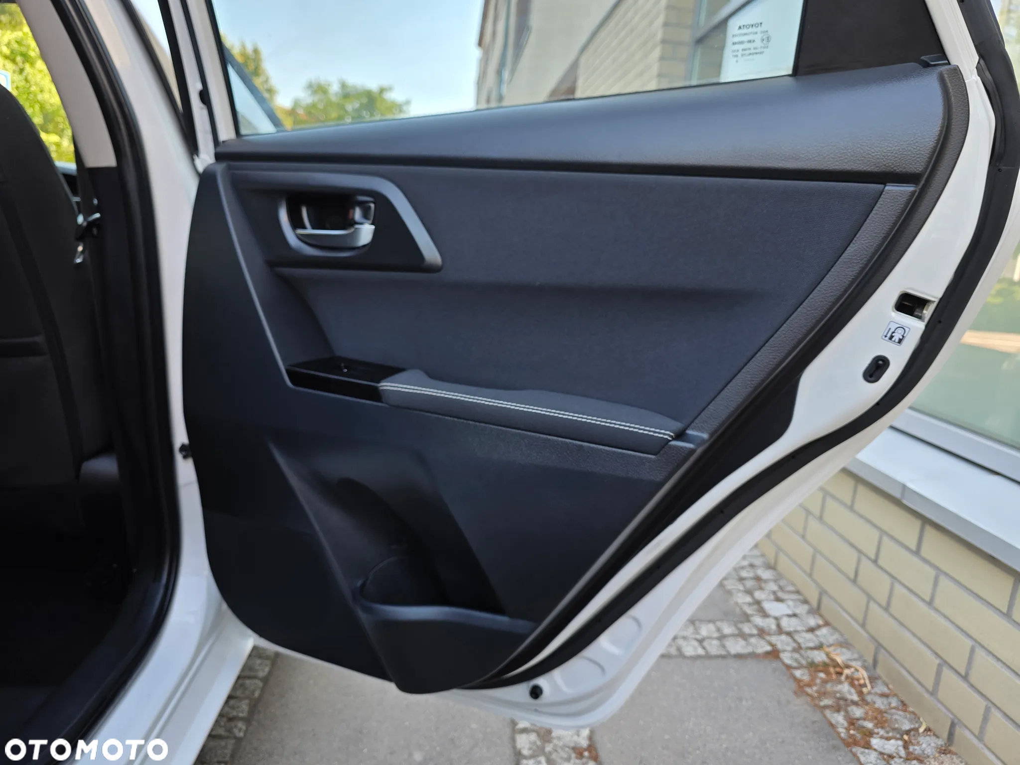 Toyota Auris 1.6 Valvematic START Edition - 22
