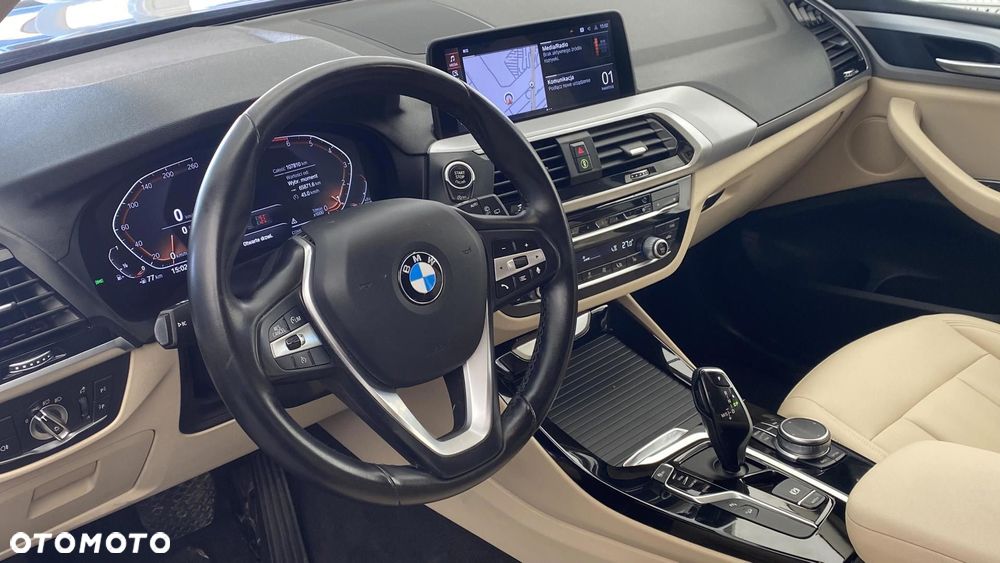 BMW X3 xDrive20i Advantage - 15