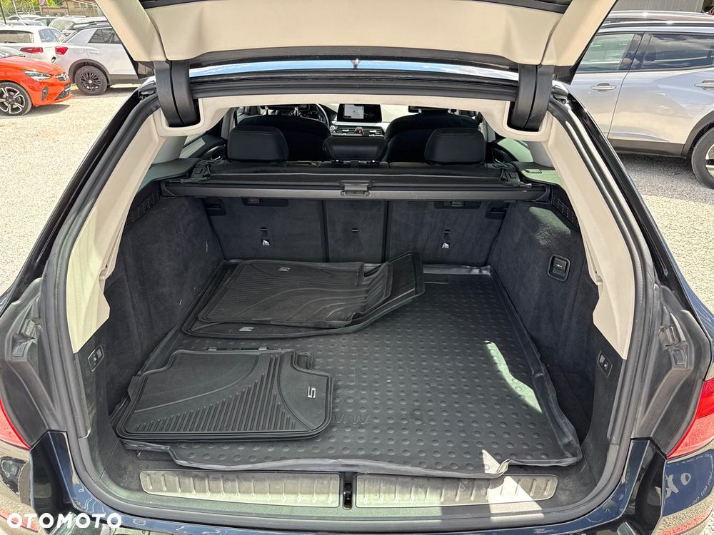 BMW Seria 5 530d - 29