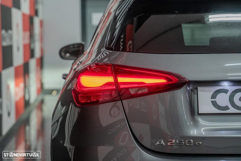 Mercedes-Benz A 250 e - 8