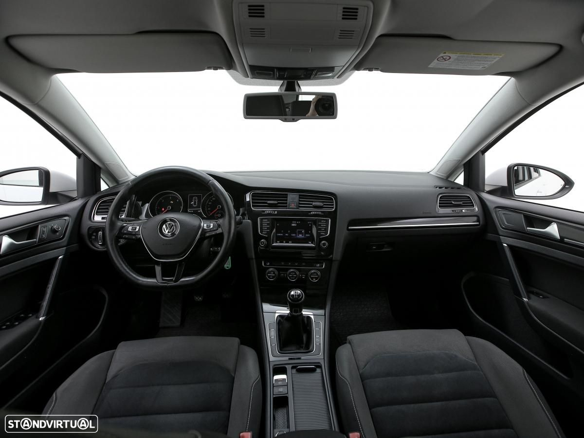 VW Golf - 6