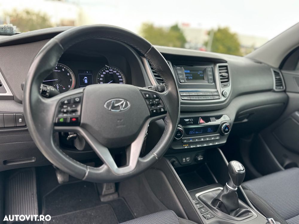 Hyundai Tucson 1.6 T-GDi 4WD 6MT Style - 23