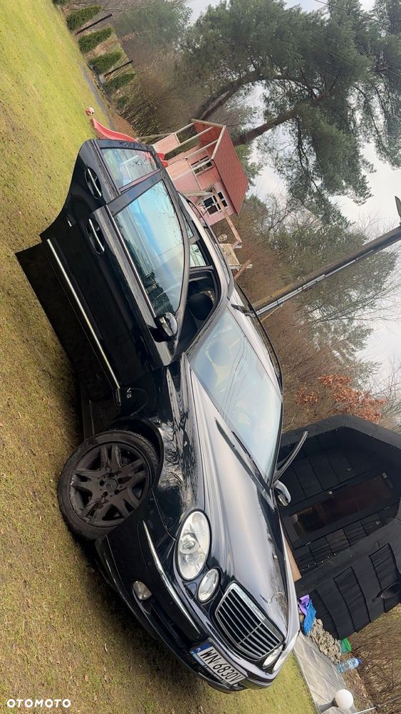 Mercedes-Benz Klasa E 500 T Avantgarde - 11