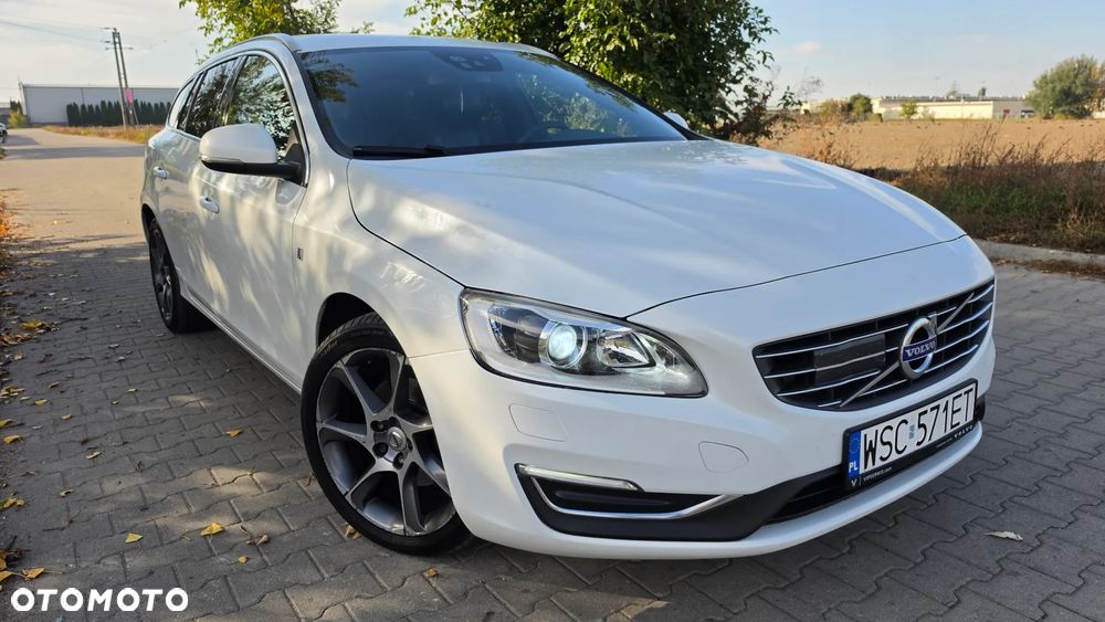 Volvo V60 D4 Drive-E Ocean Race - 24