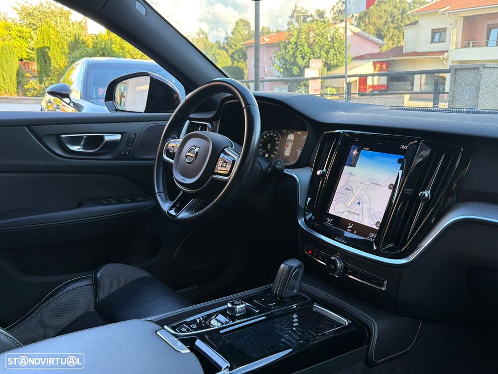 Volvo V60 2.0 T8 AWD TE R-Design Expression - 5