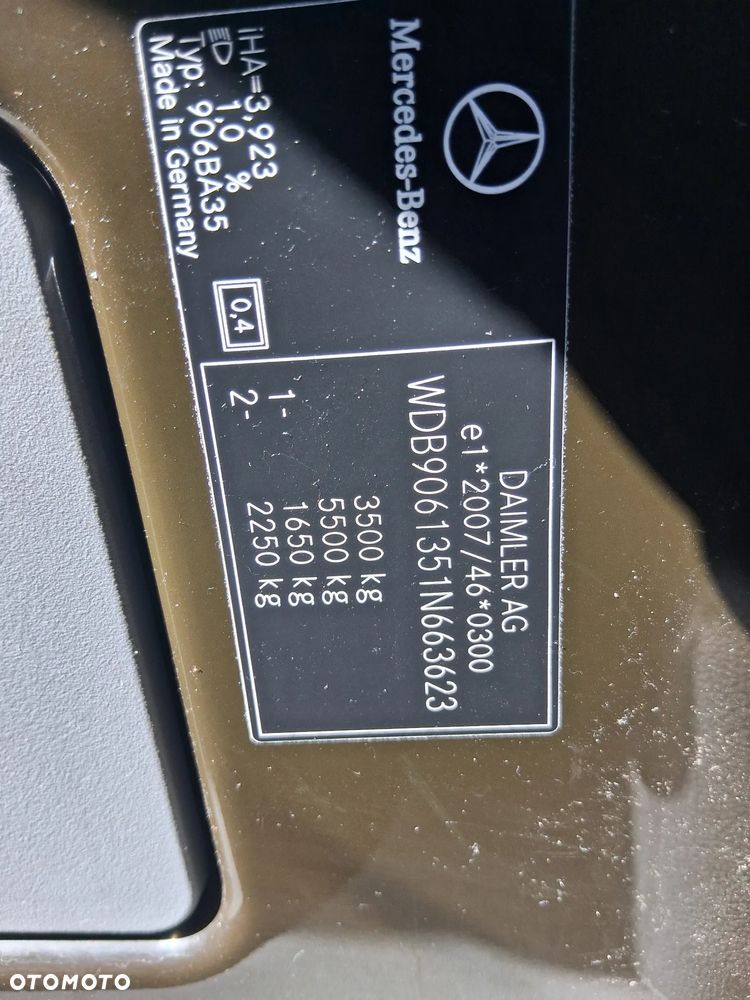 Mercedes-Benz Sprinter - 20