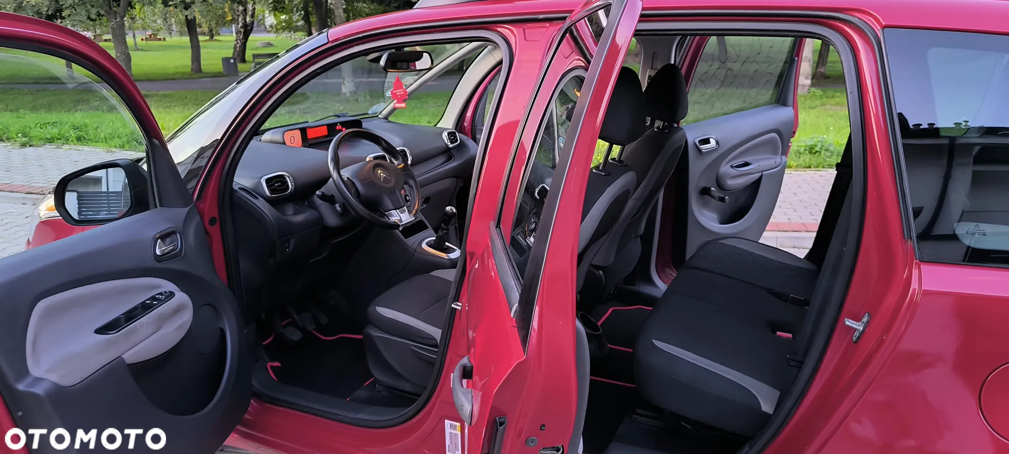 Citroën C3 Picasso 1.6 HDi Seduction - 4