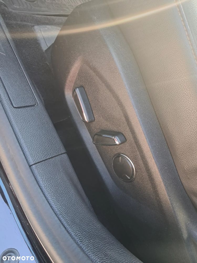 Ford Fusion - 11