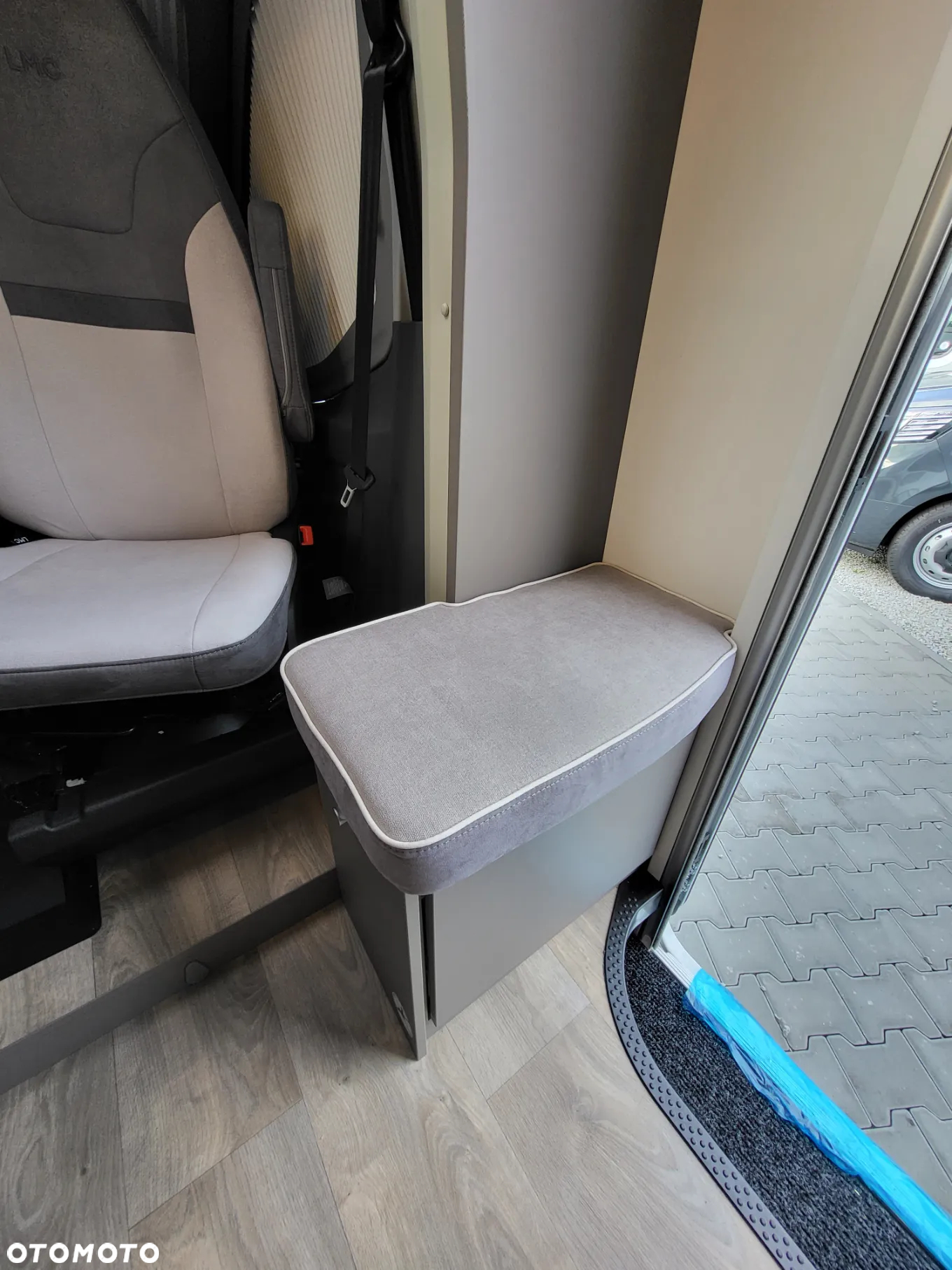 LMC Tourer Lift H664G / Ford Transit - 12