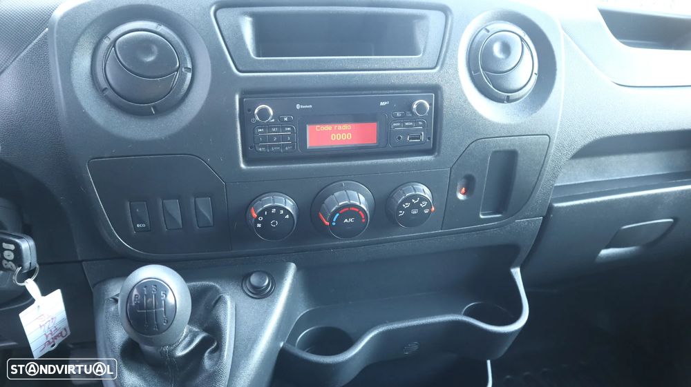 Renault Master 2.3 dci L2H2 110 - 15