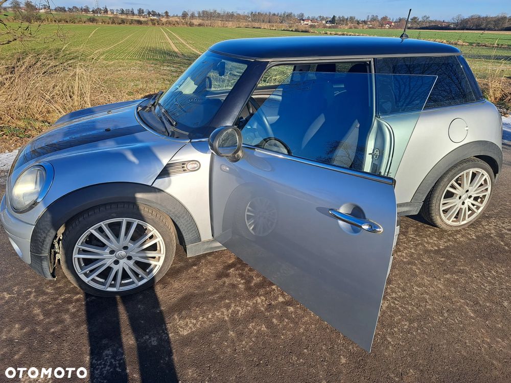 MINI Cooper Standard - 9