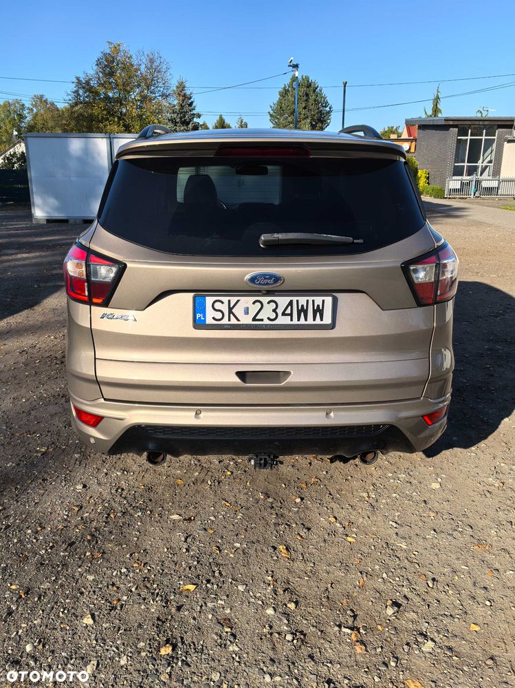 Ford Kuga - 4