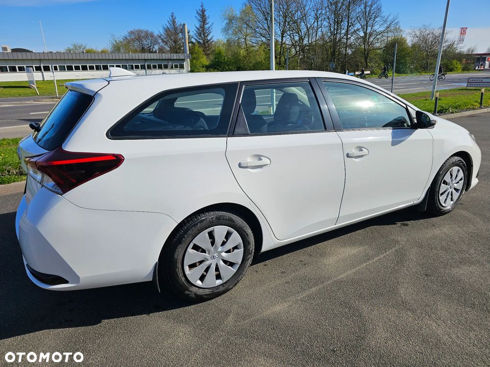 Toyota Auris 1.33 VVT-i Active - 7