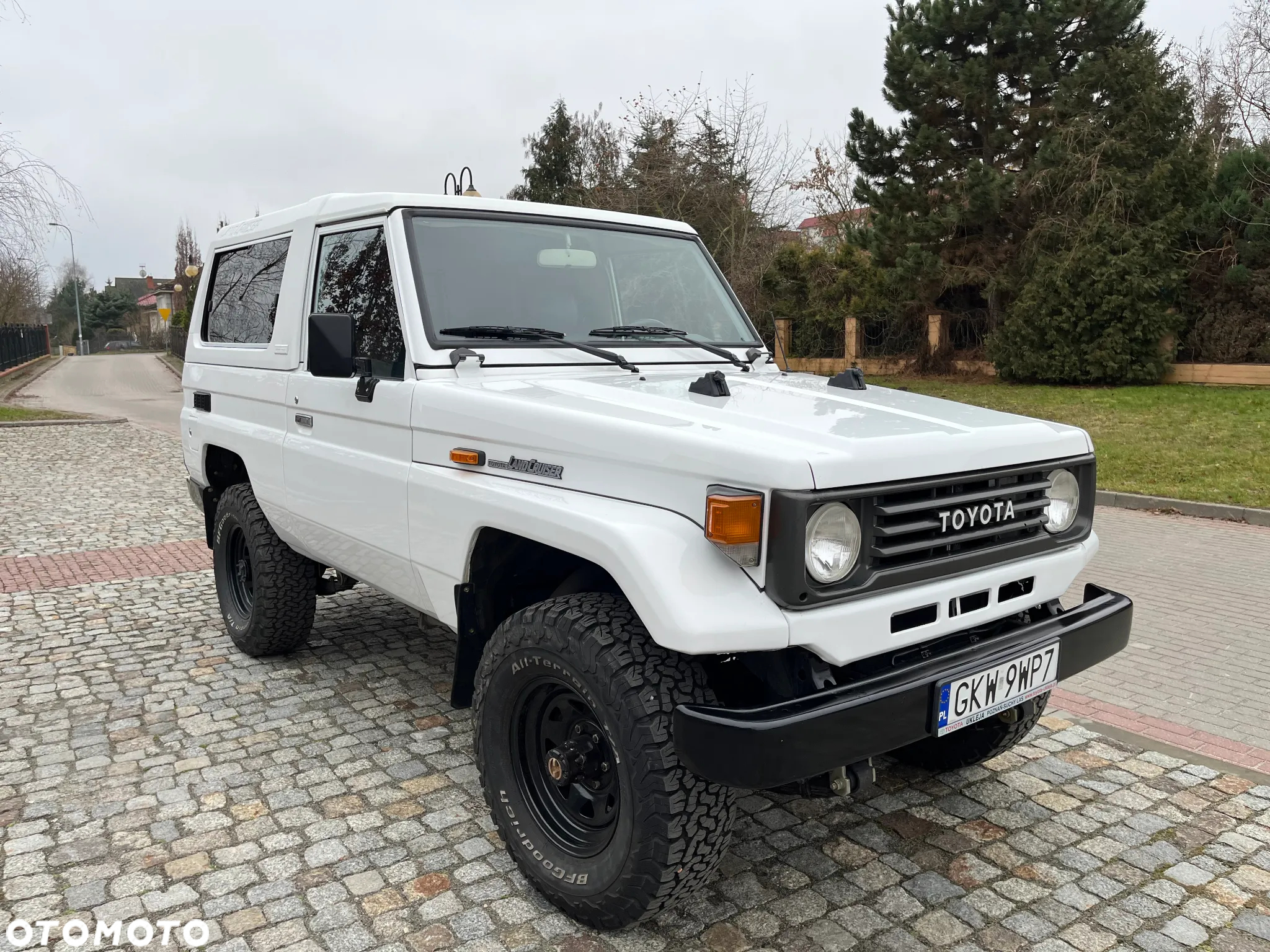 Toyota Land Cruiser HT LX - 7