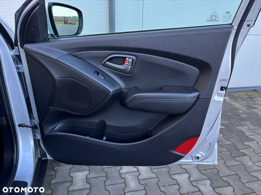 Hyundai ix35 blue 1.6 2WD Finale Silver - 28