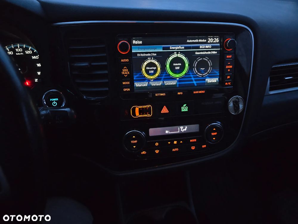 Mitsubishi Outlander 2.0 4WD - 23