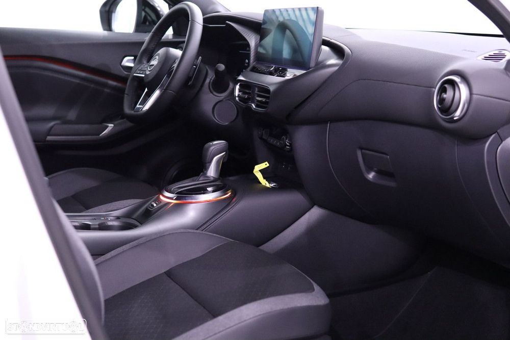 Nissan Juke 1.0 DIG-T N-Connecta Two Tone DCT - 24