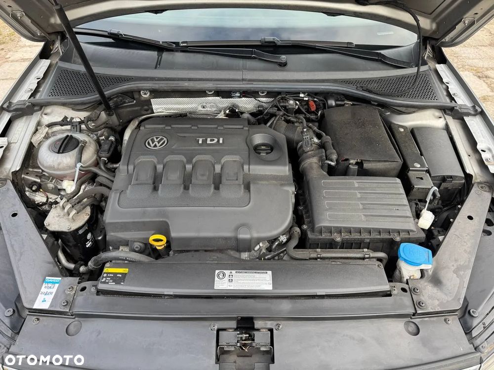 Volkswagen Passat 1.6 TDI BMT Comfortline - 6