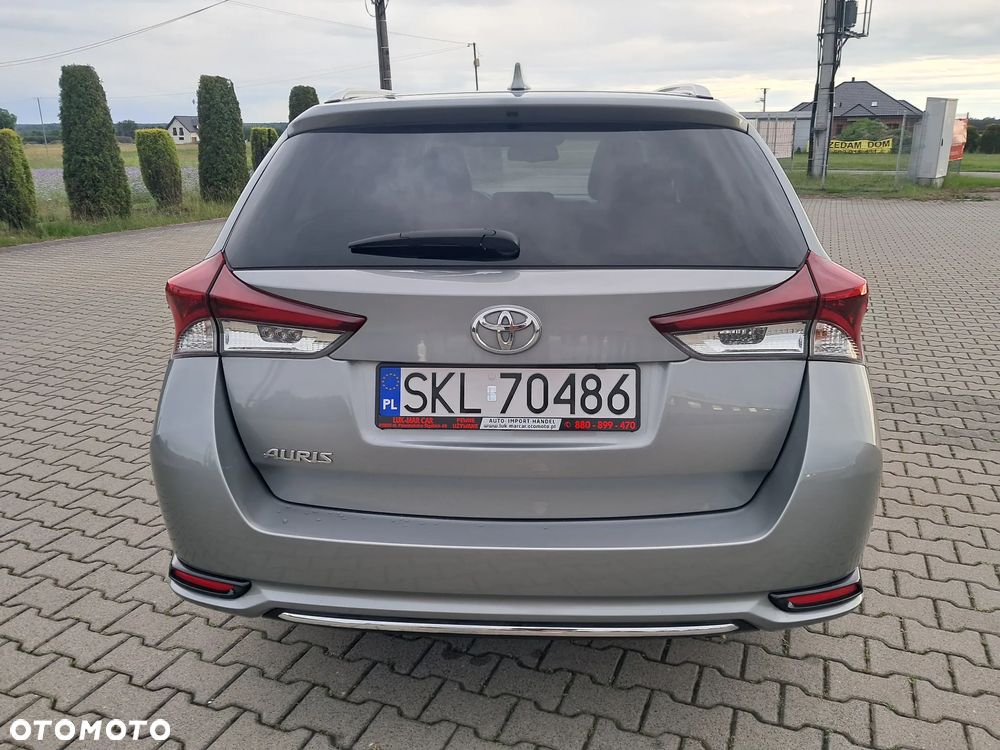 Toyota Auris 1.2 Turbo Team Deutschland - 11