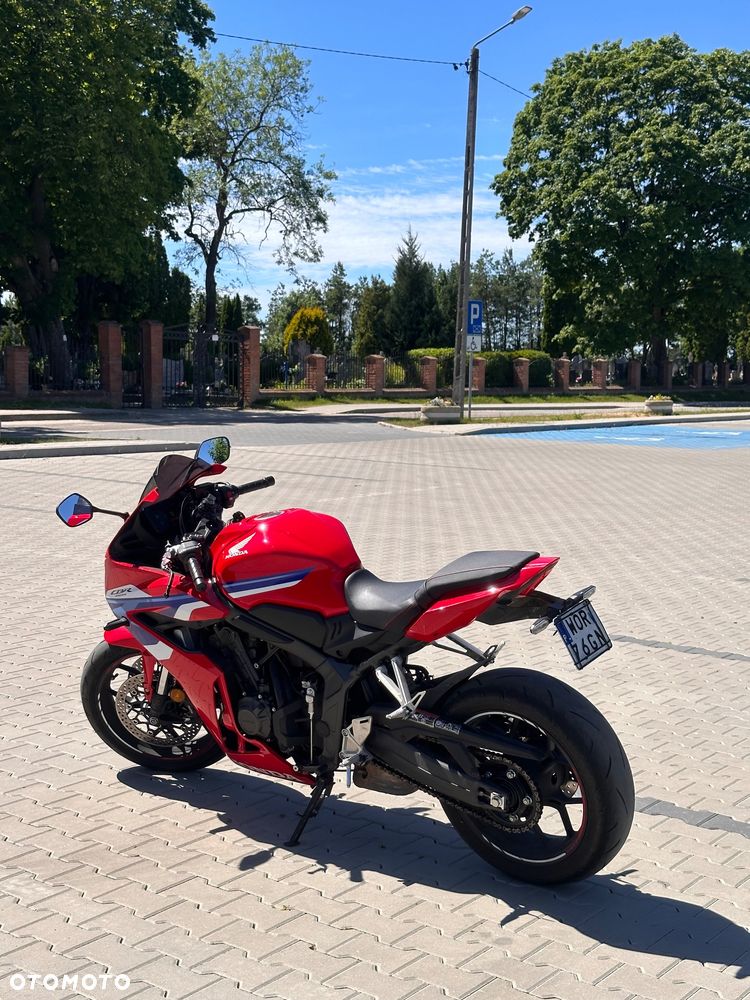 Honda CBR - 3