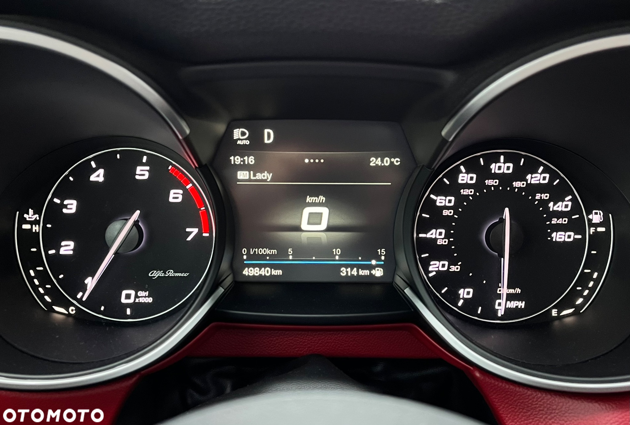 Alfa Romeo Stelvio 2.0 Turbo 16V AT8-Q4 Ti - 20