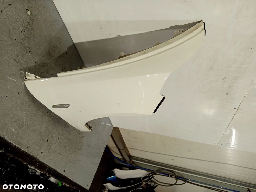 BŁOTNIK PRZÓD PRZEDNI PRAWY LANCIA YPSILON 3 III 11-24 lakier 268a BIAŁY - 3