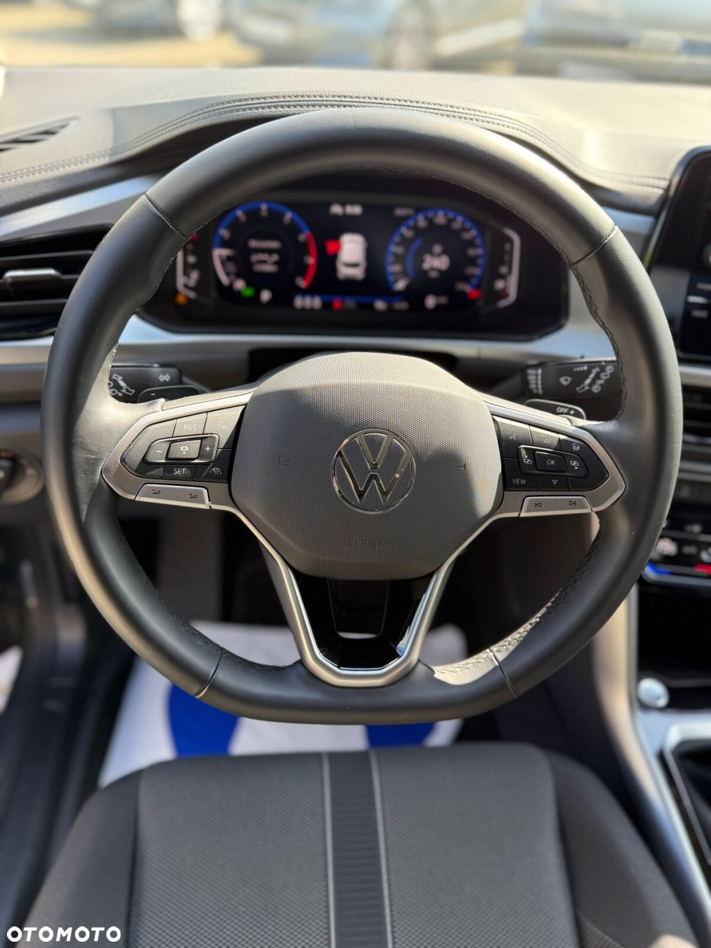Volkswagen T-Roc 1.5 TSI Life DSG - 23