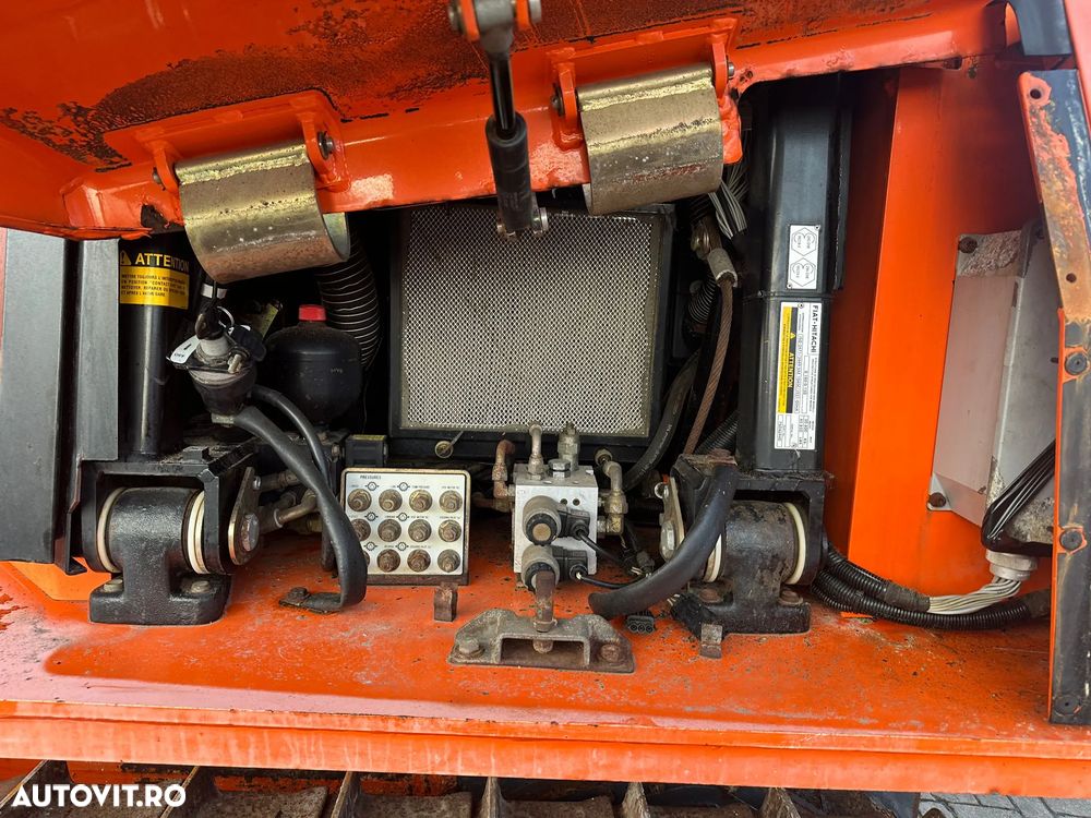 FIAT HITACHI Buldozer lama 6 pozitii - 12