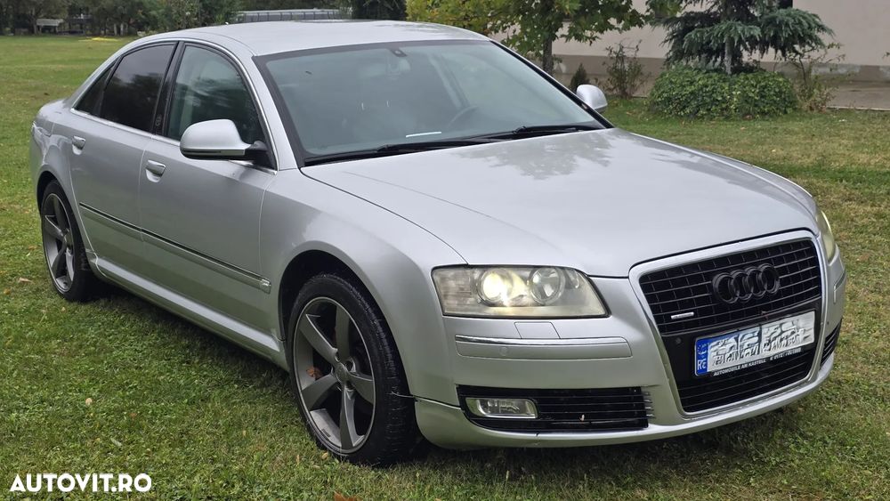 Audi A8 - 1