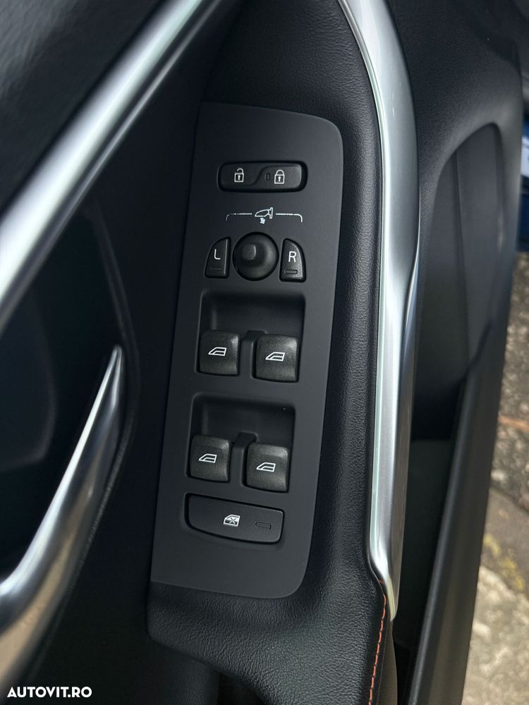 Volvo V40 D2 Ocean Race - 16