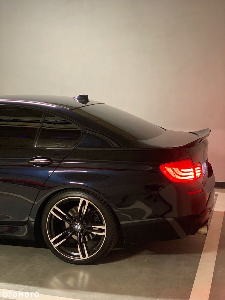 BMW Seria 5 525d xDrive - 16